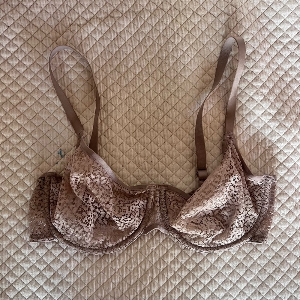 DKNY Lacey Beige Bra Size 34DD